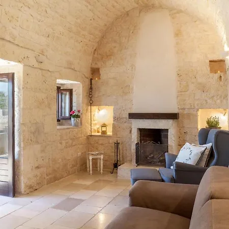 Trullo Badessa Villa