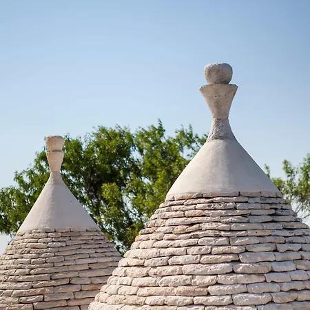 Trullo Badessa Villa *